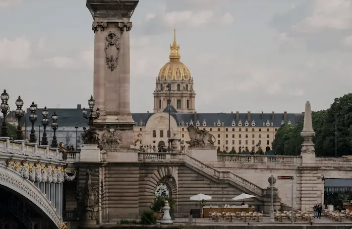 Pavillon Rive Gauche 