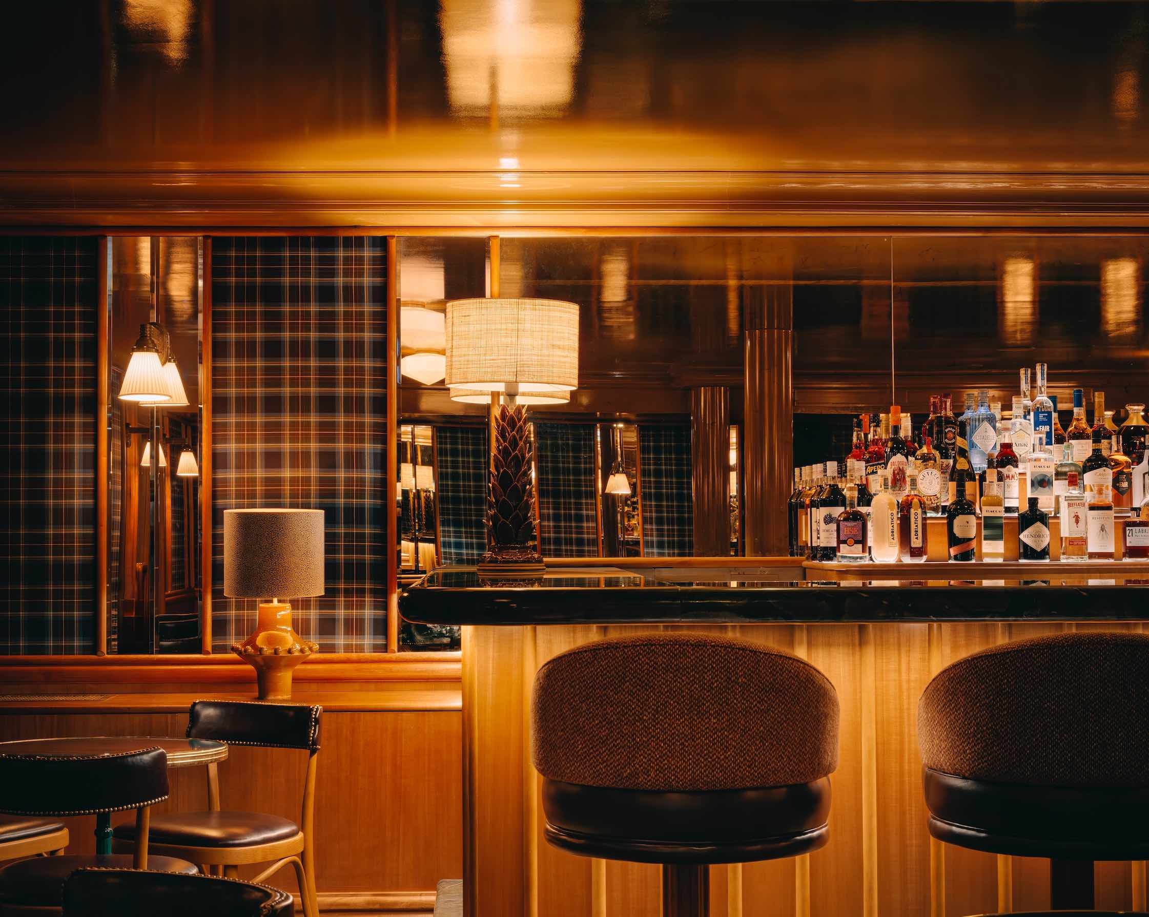 Public House Bar 2.jpg